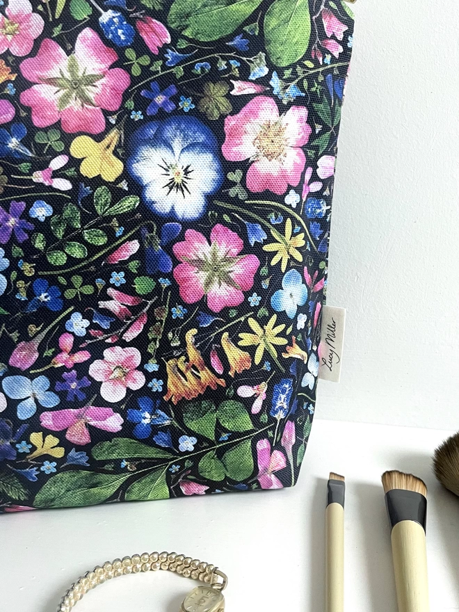 Nature-Inspired Toiletry Bag with Floral Design, Great Addition to Your Travel Essentials
