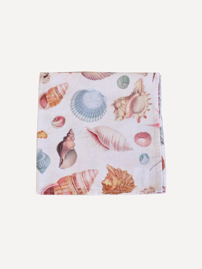 Linen napkin printed with shells