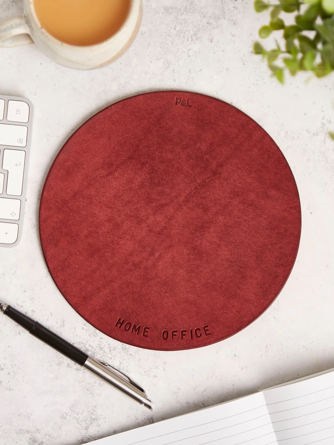 Burgundy leather mousemat