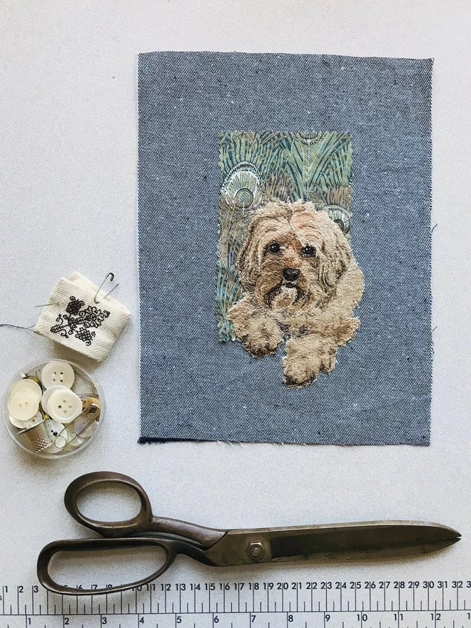 embroidered pet portrait of a small cockerpoo