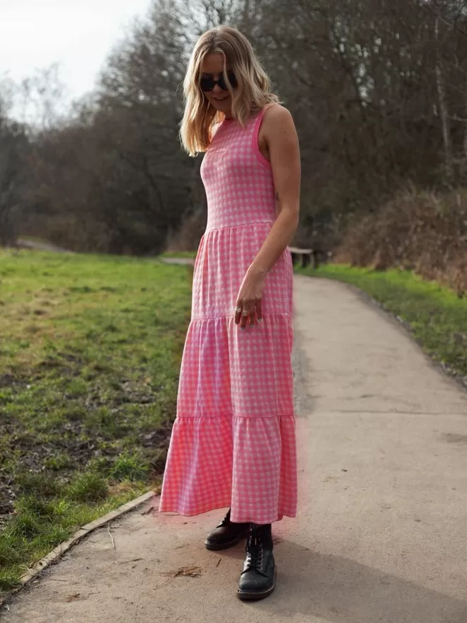Paula gingham midi dress in hot pink