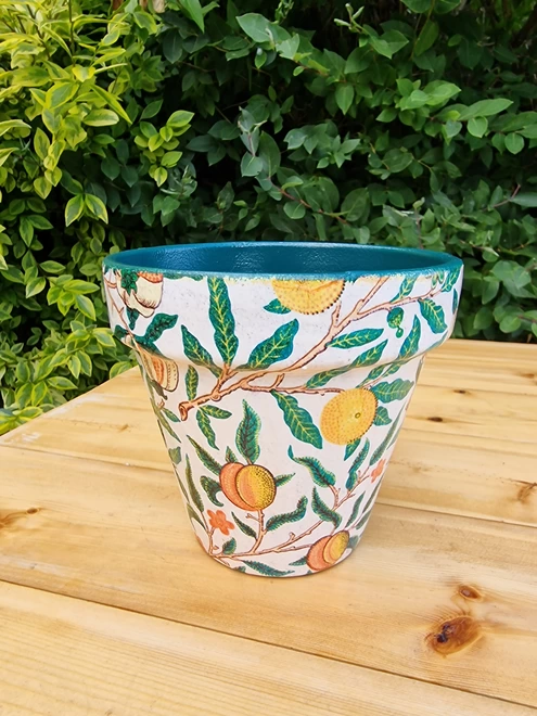 William Morris Fruit design Plant Pot suitable for indoor or outdoor use.  15 cm in diameter and 13.7 cm in height