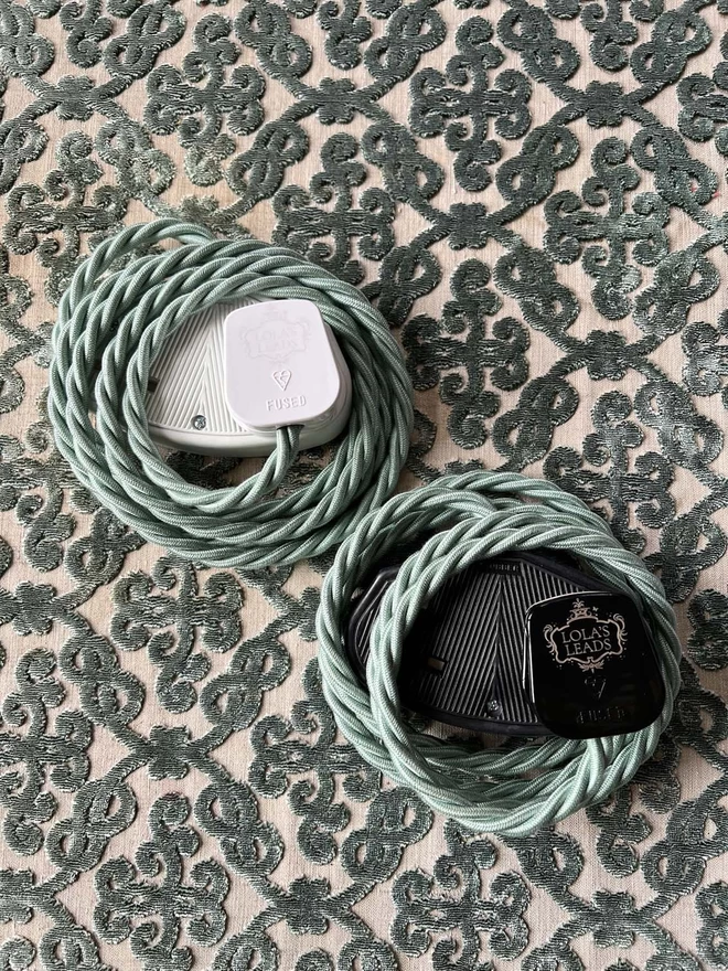 Lola's Leads Fabric Extension Cable in Moon Moth Mint Green